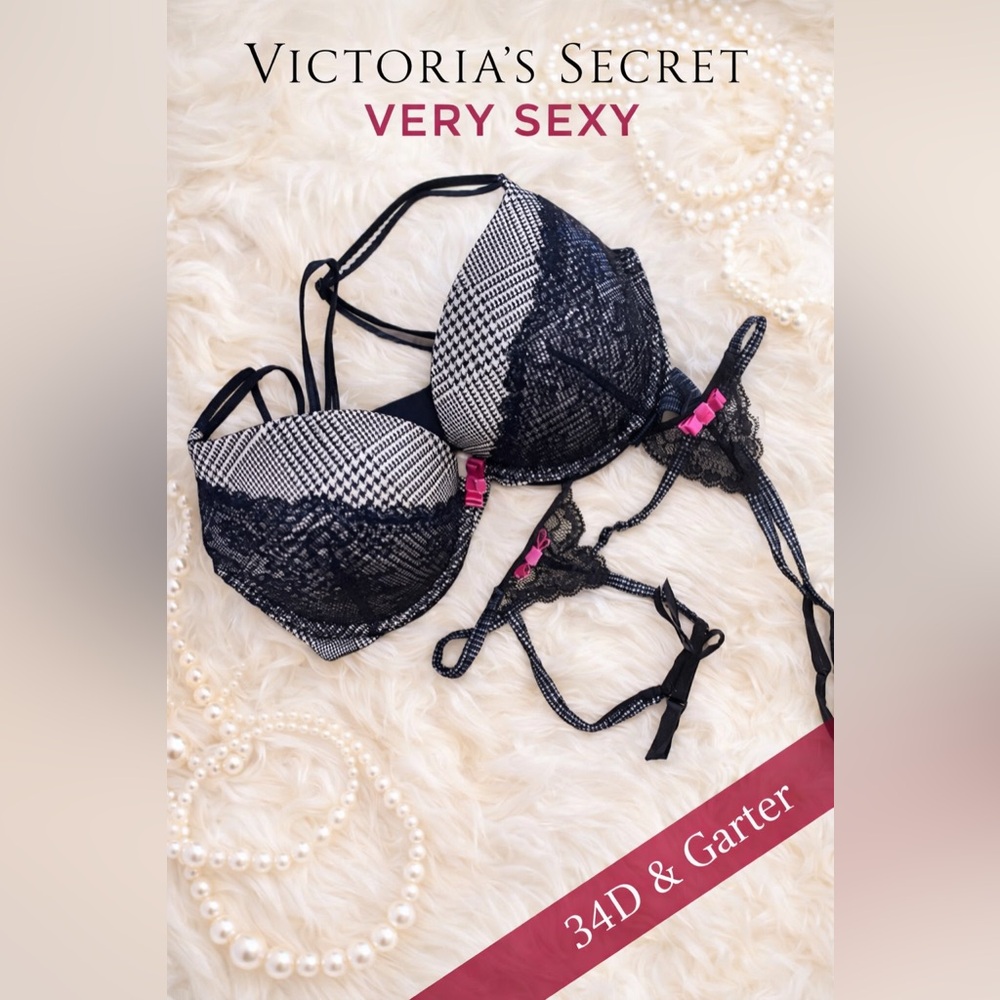 Victoria’s Secret Very Sexy Plunge Bra 34D Garter Set Houndstooth Lace NWT